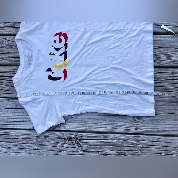 2/$10 Ladies 2XL COCA COLA Coke Off White Cream Graphic Logo Tshirt Fitted Tee - Picture 5 of 9